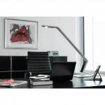 LUCTRA LINEAR TABLE PRO with base White 921502 Desk Lamp