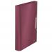 The photo shows an outer carton containing 5 A4 expanding files by ACCO Brands. Each file is a stylish garnet red color and features 6 compartments for organizing documents. The files have the Leitz Style, with a sleek and professional appearance. The files are designed to expand to accommodate a large number of papers, keeping them neatly organized and easy to access.